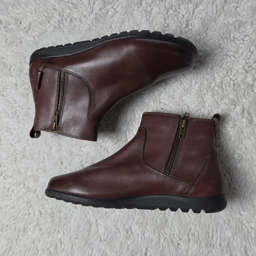 Taos Select Leather Ankle Boots Size 9.5 W Whiskey Brown Comfort Bootie